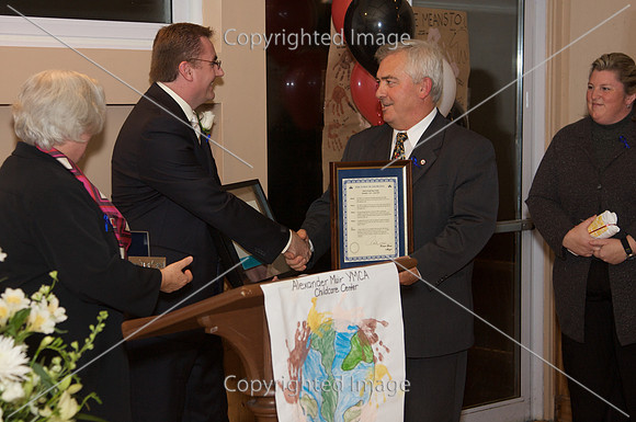 YMCA   0539